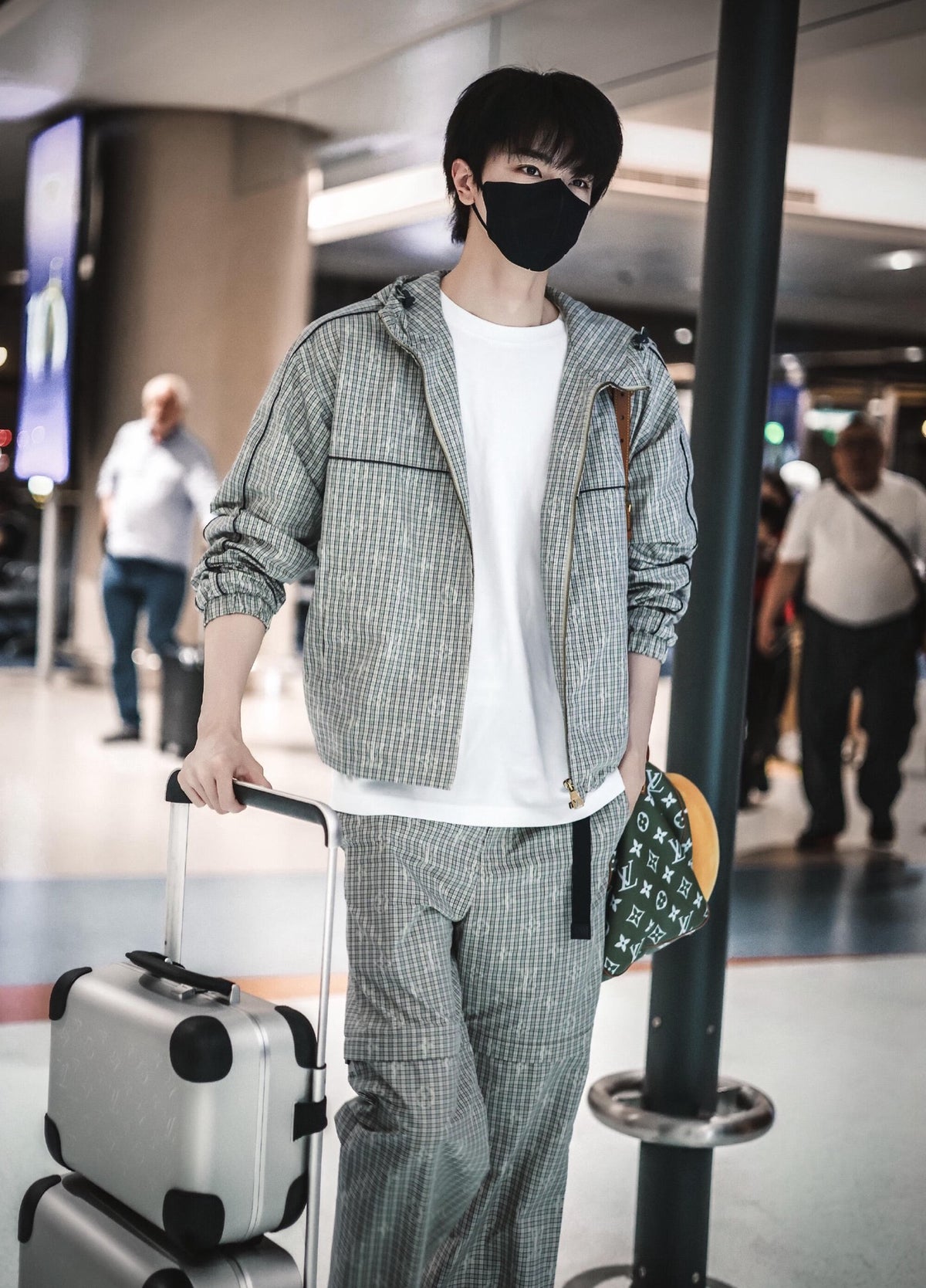 2026 new model GS logo check-pattern lined zipper pants (AA659-B85)