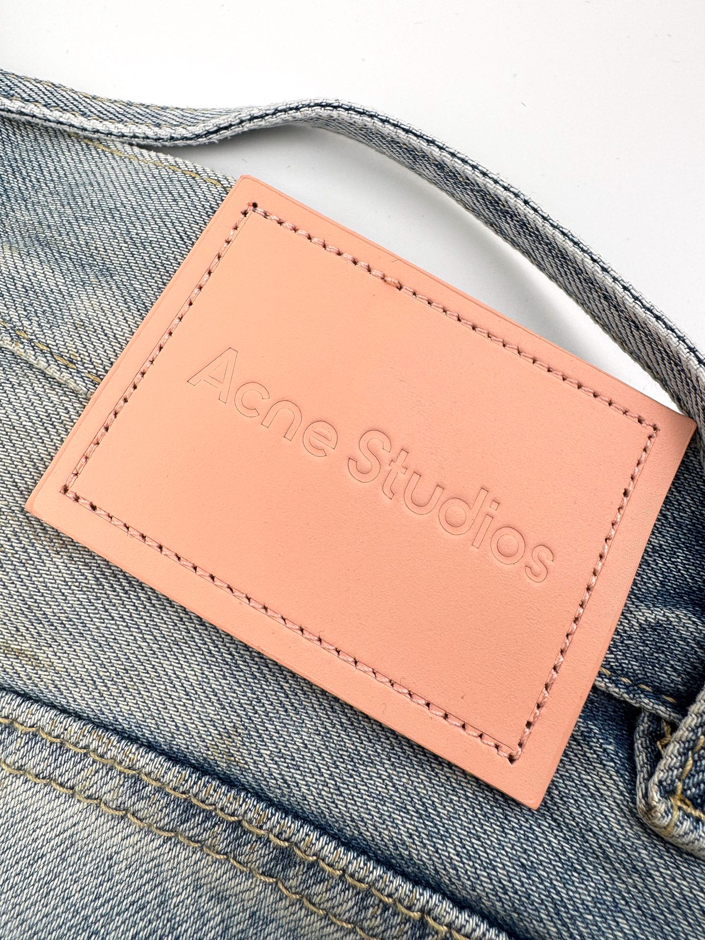 2026 New GS Ink-Washed Denim Shorts (CC956-B00)