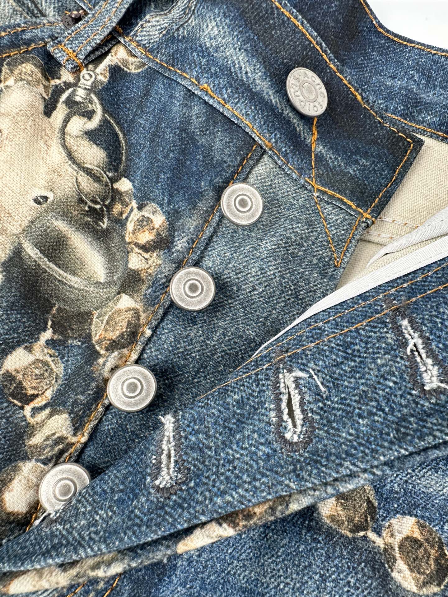 2026 New GS Optical Illusion Print Distressed Denim Trousers (BB851-C05)