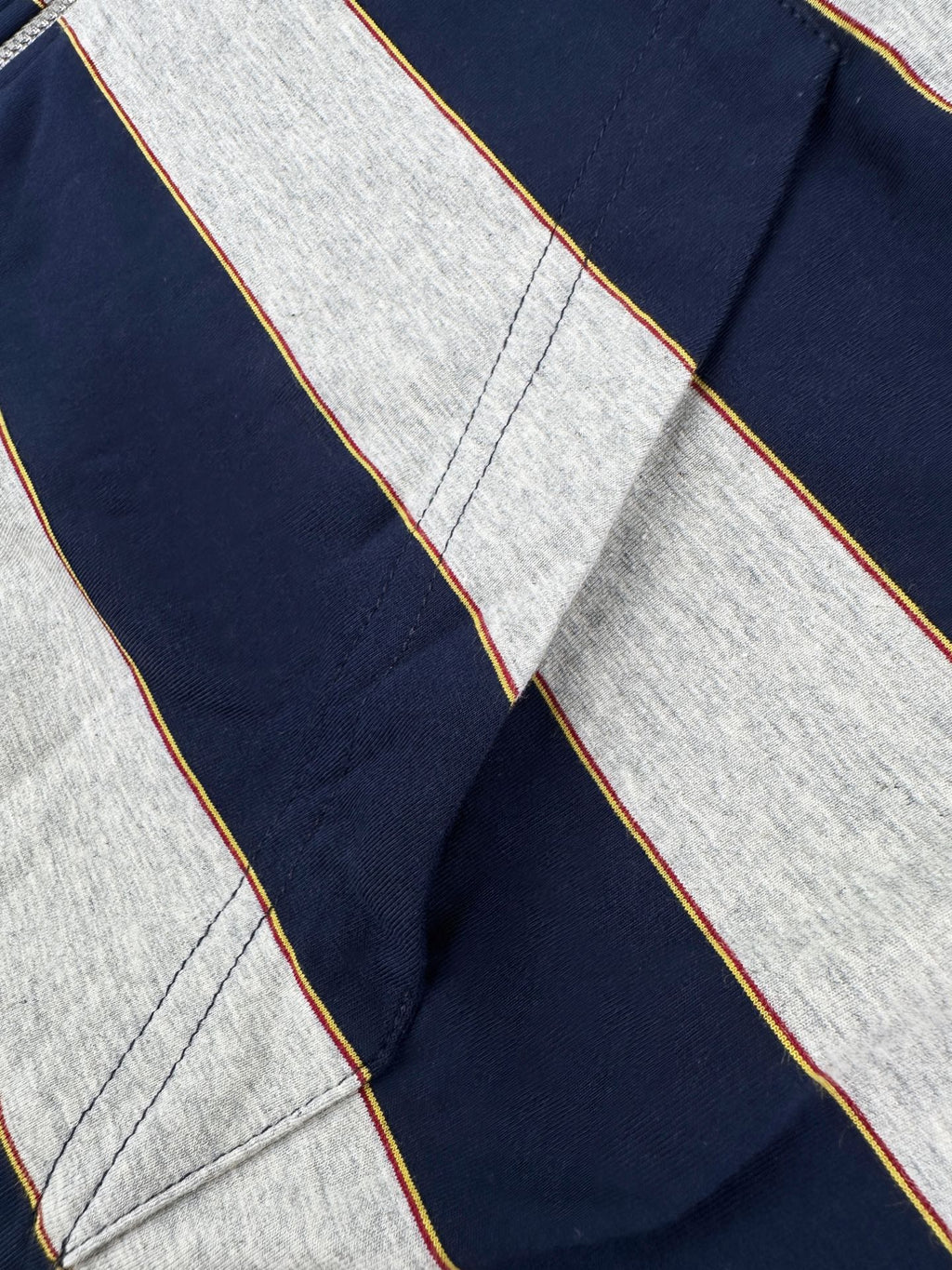 2026 New Model GS Logo Striped Hooded Coat (AA672-B75)