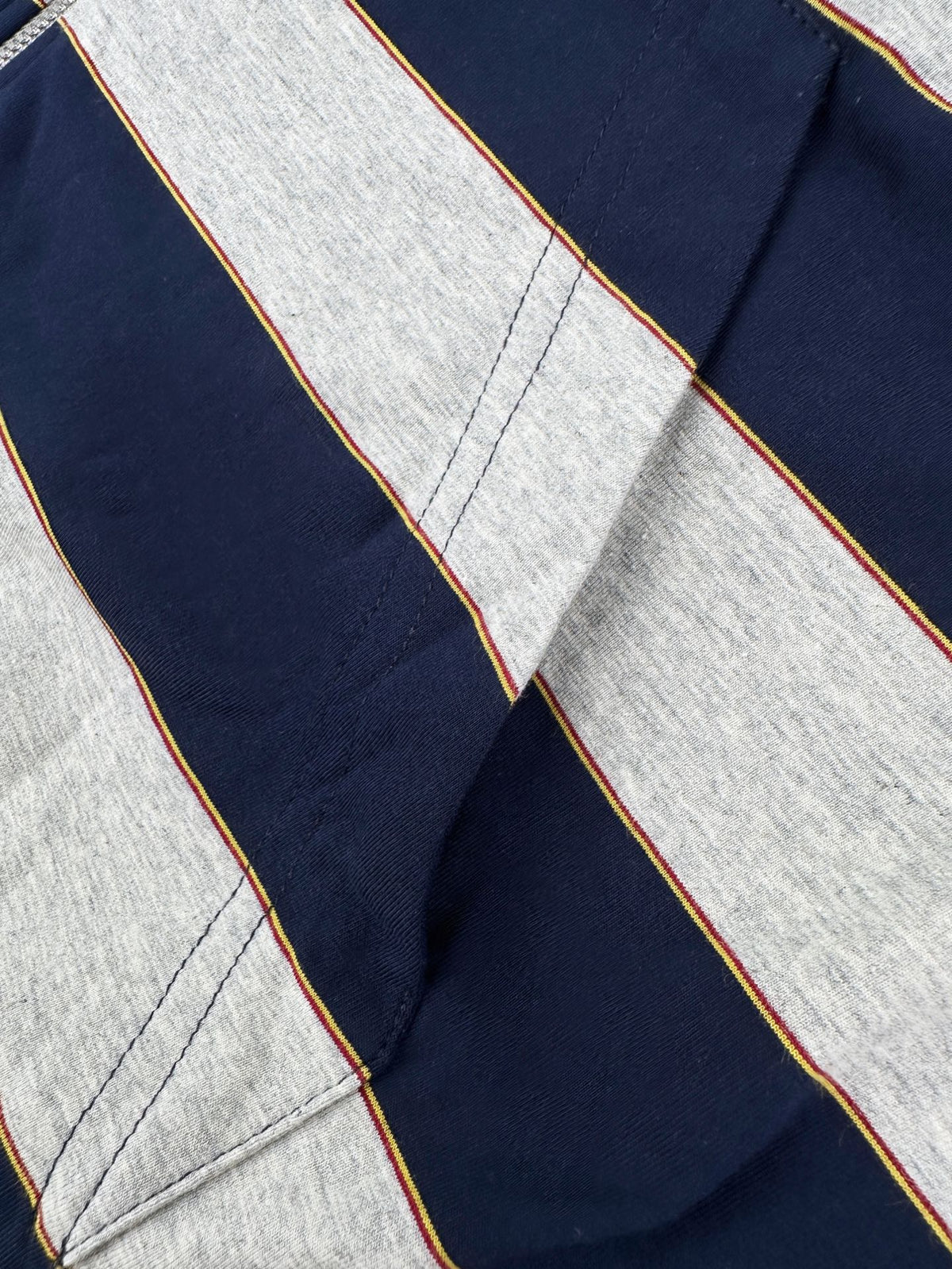 2026 New Model GS Logo Striped Hooded Coat (AA672-B75)