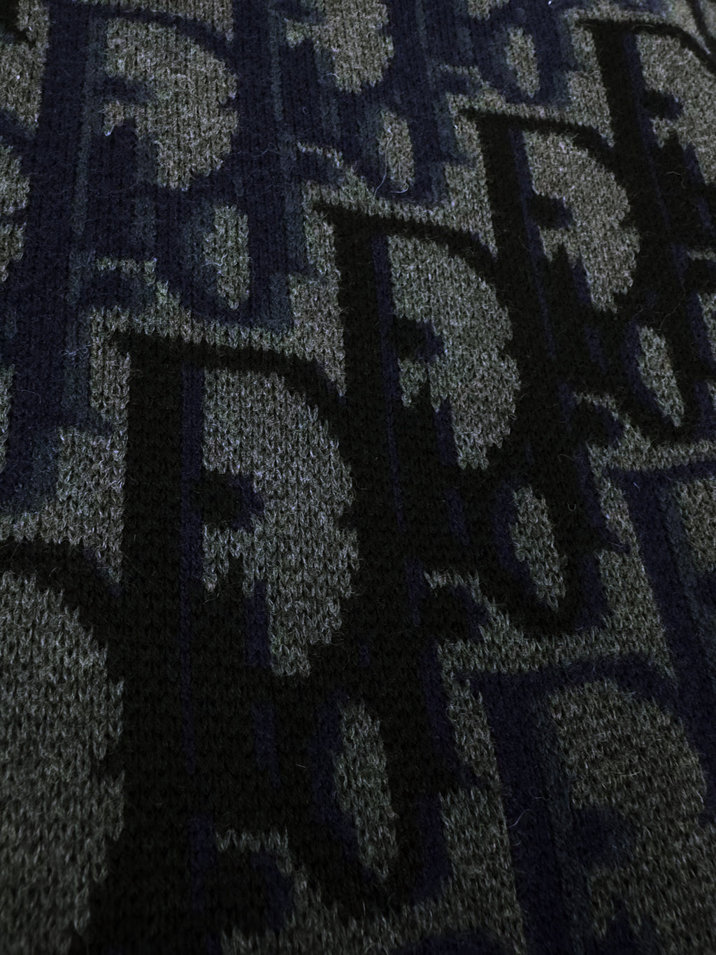 2026 New GS Gradient Full-print Sweater Coat (AA637-C10)