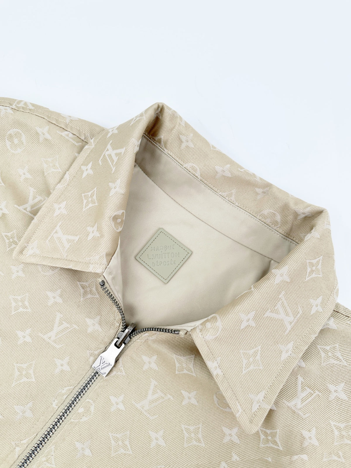 2026 New Model GS Embroidered Double-Sided Wearable Jacket (AA632-C20)
