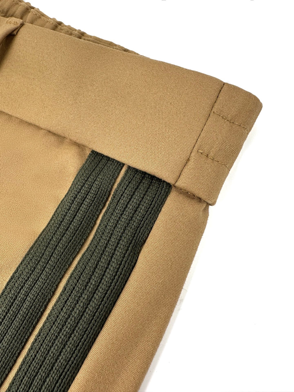 2026 New Model GS Logo Striped Pants (BB4045-B30)